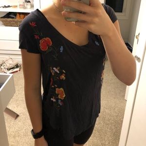 Embroidered American eagle T-shirt size small